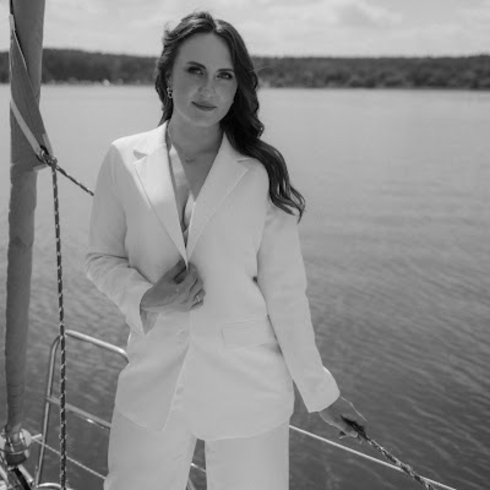 Meet your Posher, Yuliya